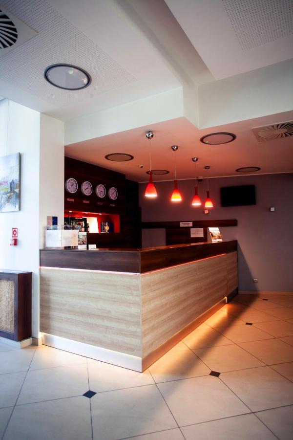 Hotel Poleczki Warsaw Airport المظهر الخارجي الصورة