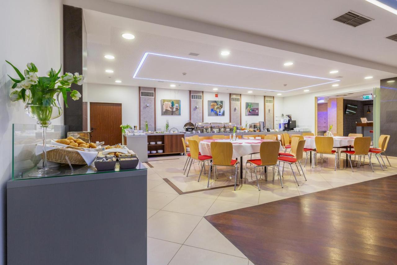 Hotel Poleczki Warsaw Airport المظهر الخارجي الصورة