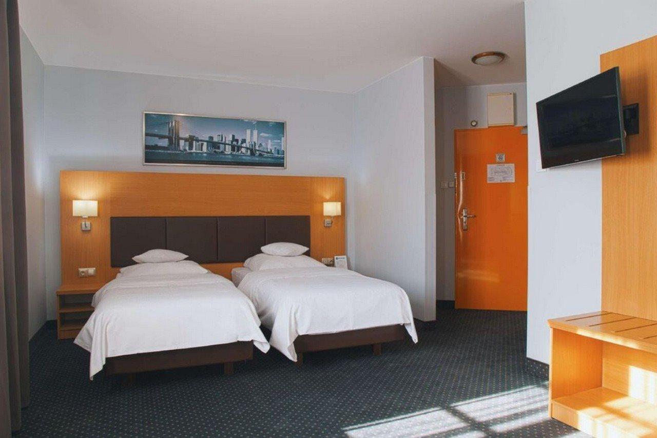 Hotel Poleczki Warsaw Airport المظهر الخارجي الصورة